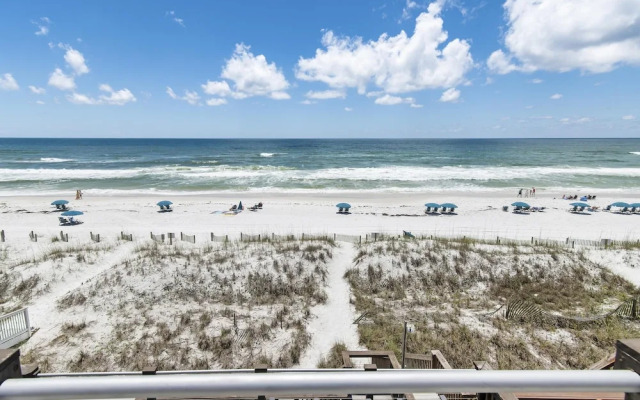 Green Reef #7- Emerald Horizon