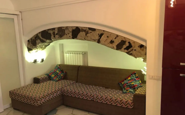 Room With Bathroom and Kitchen, With Independent Entrance