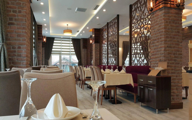 Elgarden Hotel & Residence