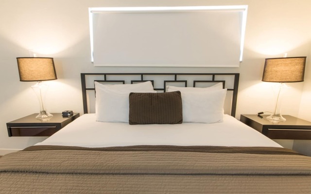 Hibiscus Suites - Gateway to Siesta Key