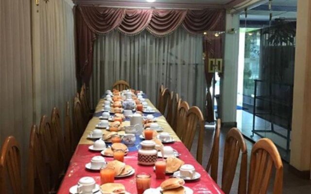 Copacabana Hostal