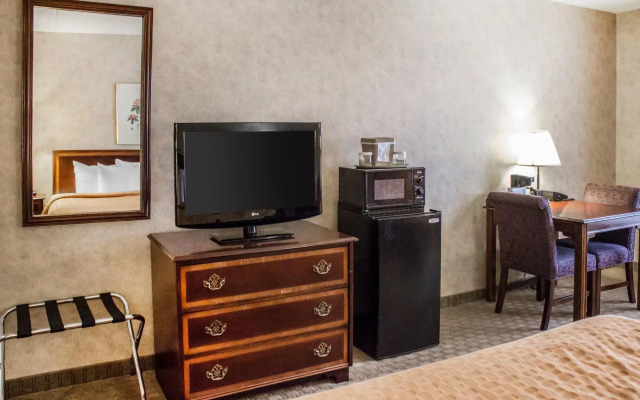 Clarion Hotel Lake Erie