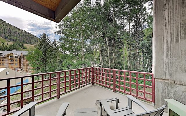 15tru1zs 2 Bedroom Condo