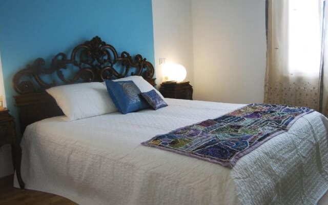 Laxmi Guesthouse B&B