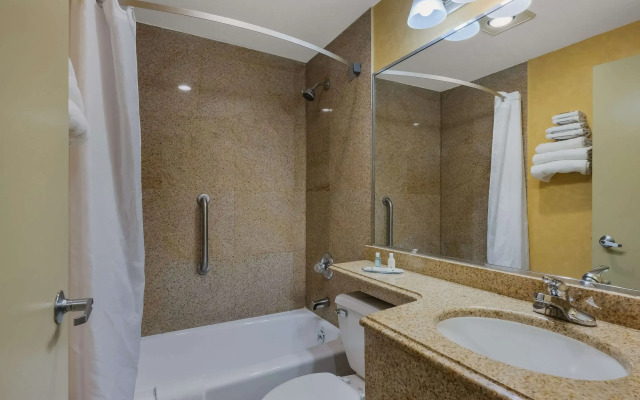 Quality Inn JFK Airport Rockaway Blvd