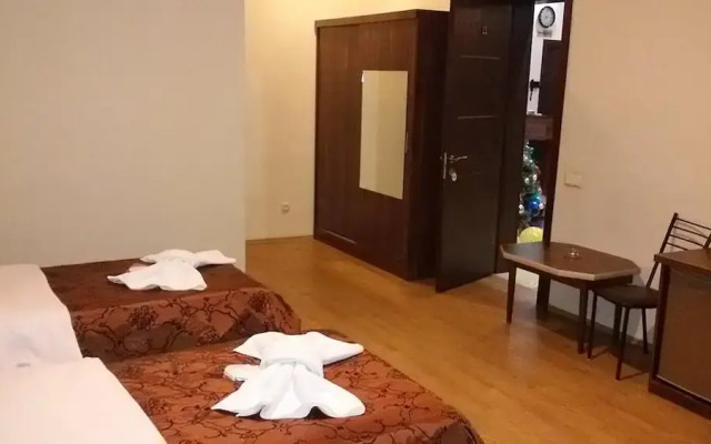Calista Hotel