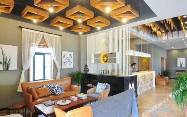 Yuhuayuan Shanjian Design Hotel (Sanya Phoenix Airport)