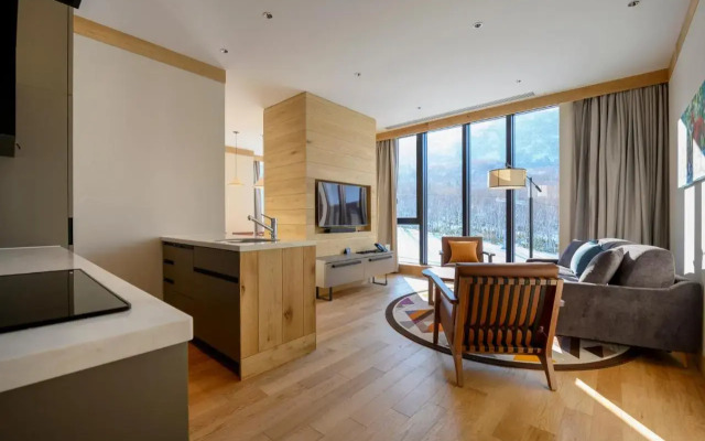 Yu Kiroro, Ski-in Ski-out Luxury Residences