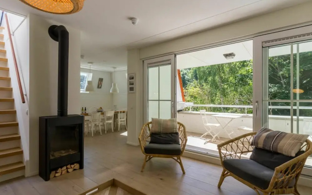 Luxurious Apartment in Koudekerke With Parking