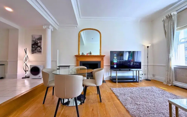 Knightbridge Hydepark 2b2b and Garden