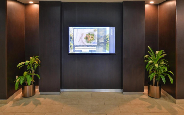 Courtyard Suwanee by Marriott