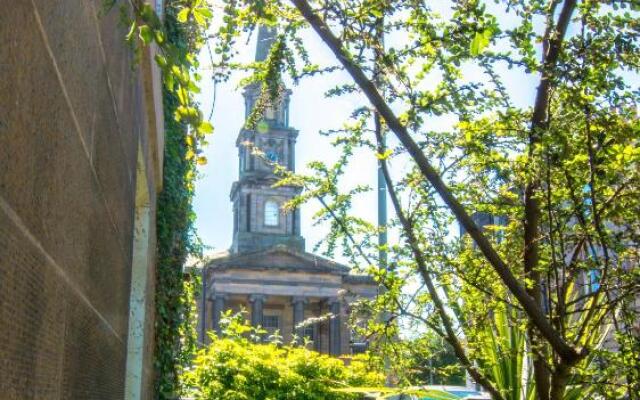 426 Homely 1 Bedroom Apartment in Leith