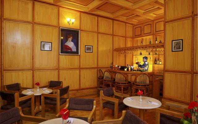 Vinnca West Downs Heritage Resort, Ooty