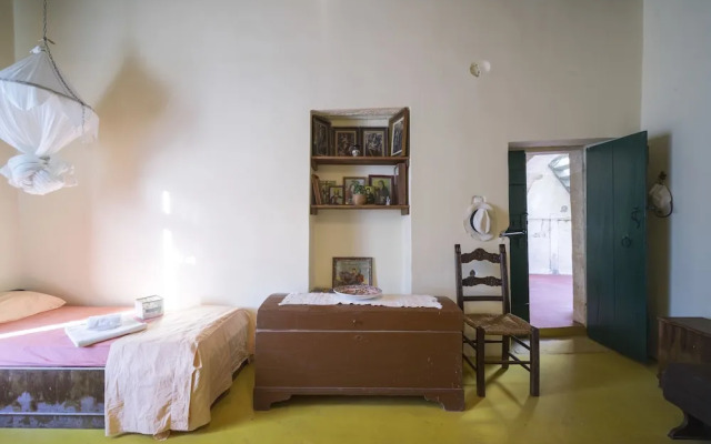 Moundros 1620 Venetian residence