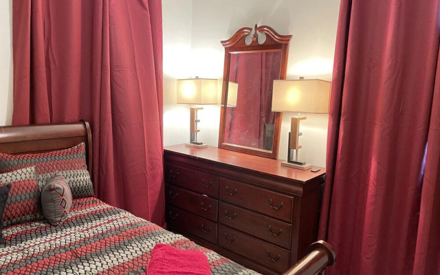 The Green House Gallery