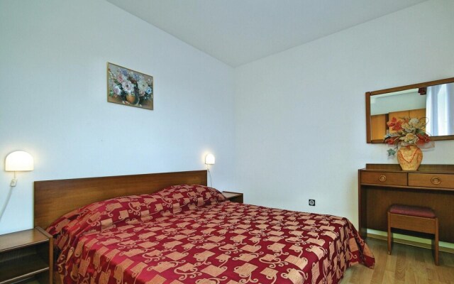 Amazing Home in Tar-vabriga With Wifi and 2 Bedrooms