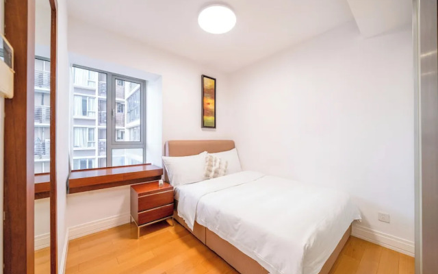 Tyms Family 2BR 1BA Apt Xujiahui Center