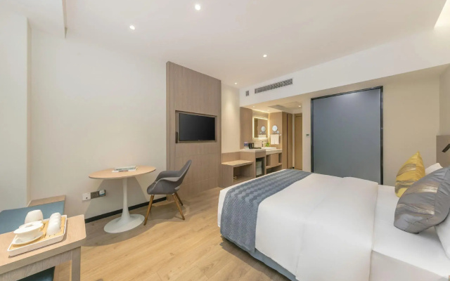 Min Jiang Hotel