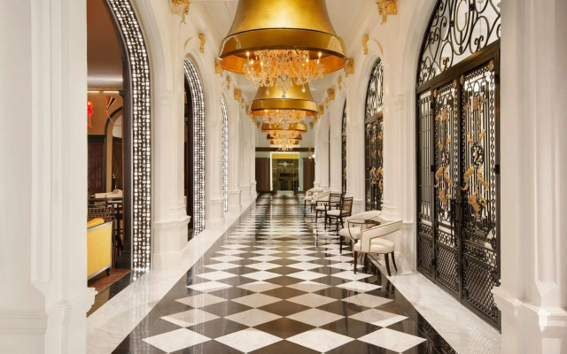 Grand Galvez Resort, Autograph Collection