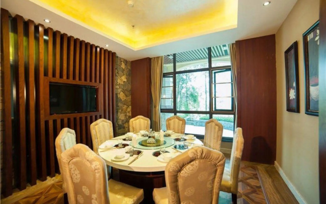 Yunjing Holiday Hotel
