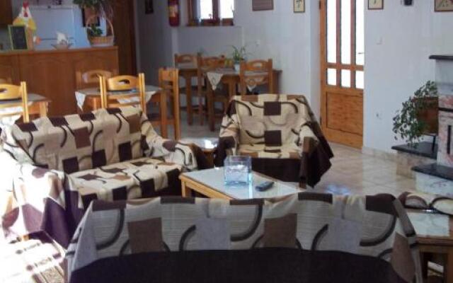 Apollon Rooms