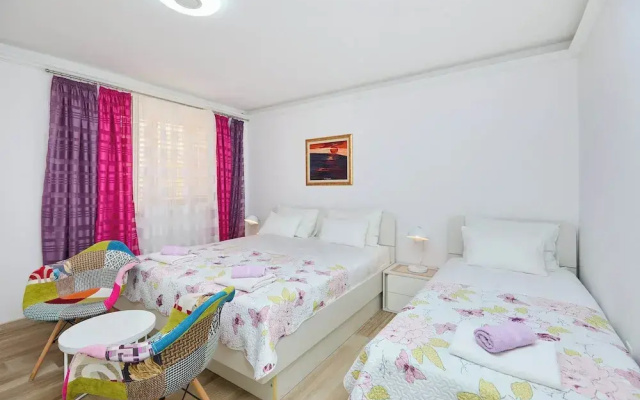Azinovic Apartments