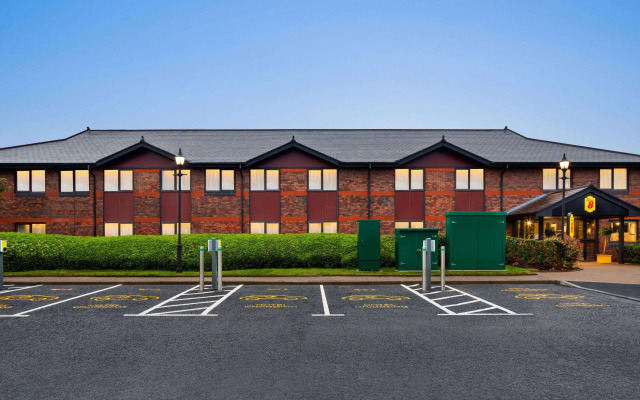 Super 8 by Wyndham Durham