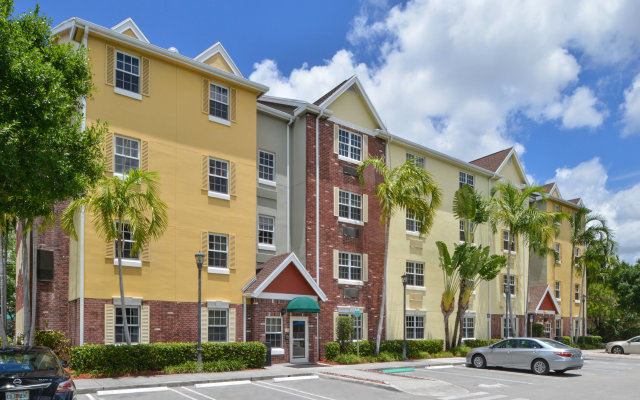 Towneplace Suites by Marriott Miami Airport W