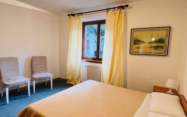 San Luigi Rooms & Apartments