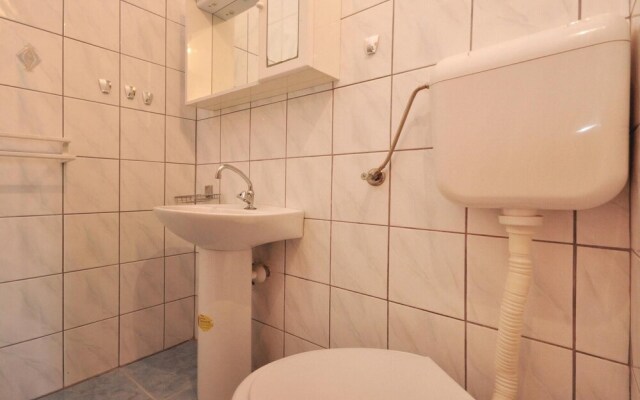 Nice Home in Stanici With Wifi and 2 Bedrooms