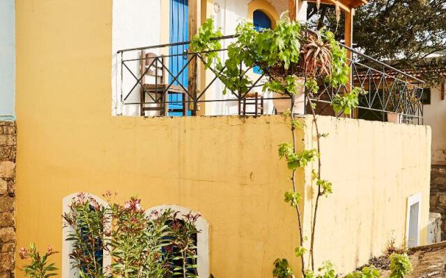 Arolithos Traditional Cretan Village