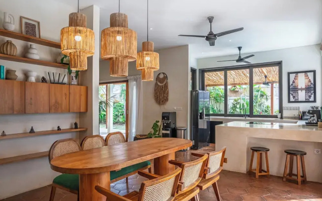 Victoria Villa by Betterplace