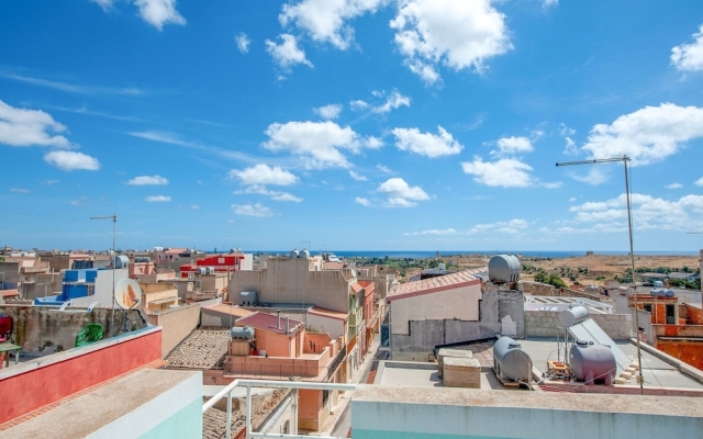 Comfortable Apartment In Pachino With Balcony