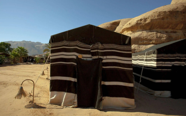 Captain's Desert Camp