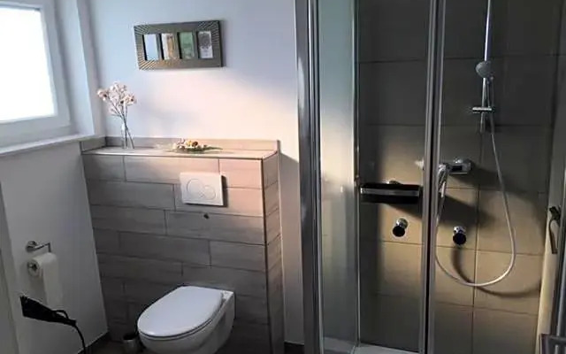 Gäste Und Messezimmer Adelheidsdorf