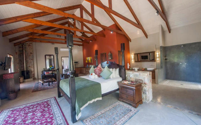 Tamodi Lodge and Stables