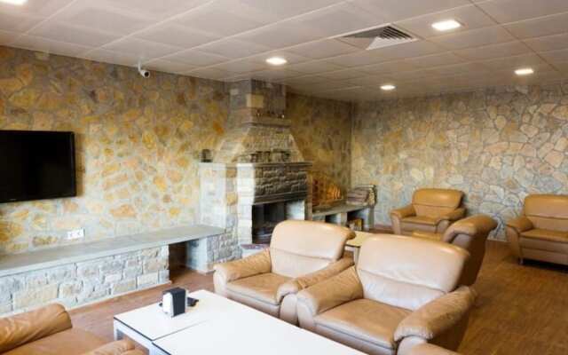 Egelia Imroz Otel