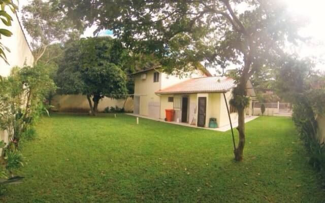 6 Bedroom House - 205