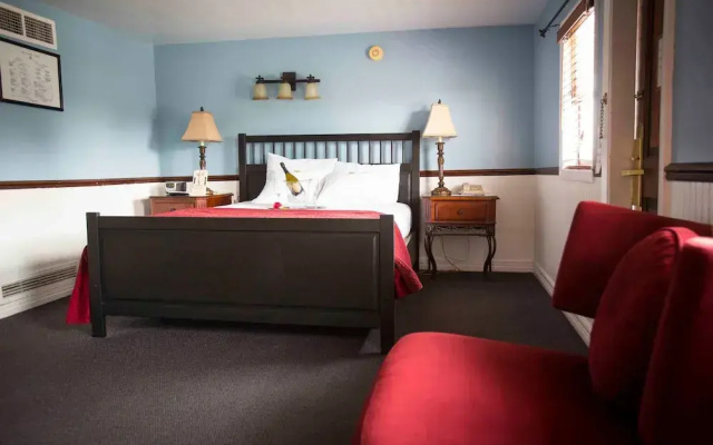 Delta King Hotel