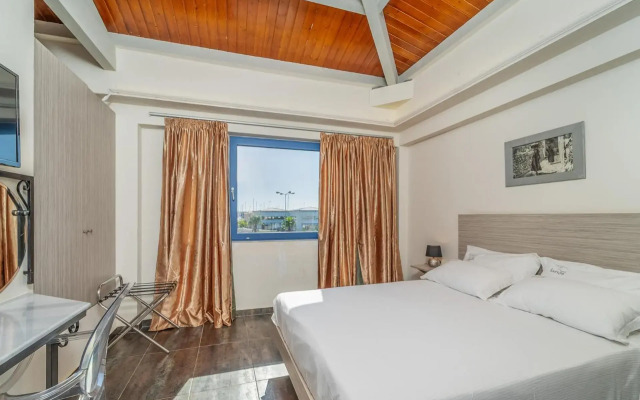 Ianos Hotel