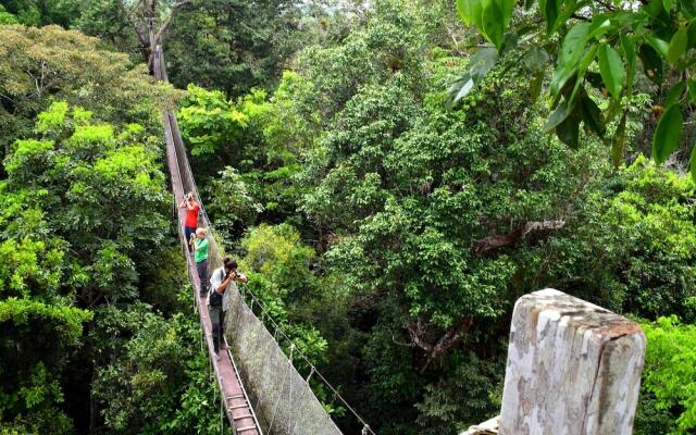 ExplorNapo Lodge