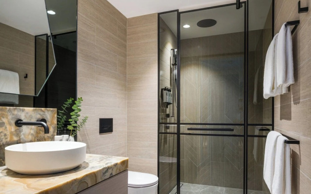 The Langham, Gold Coast and Jewel Residences