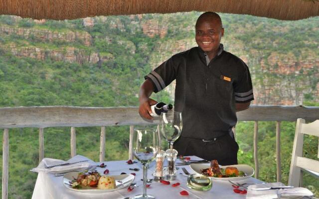 Clifftop Exclusive Safari Hideaway Lodge - All Inclusive