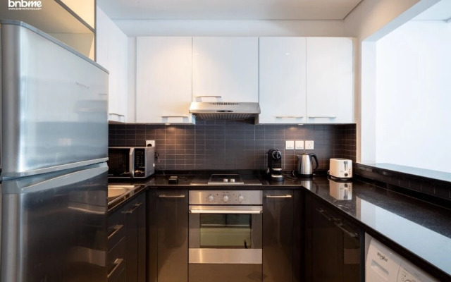 Classic Studio in the of the Marina Bnbmehomes