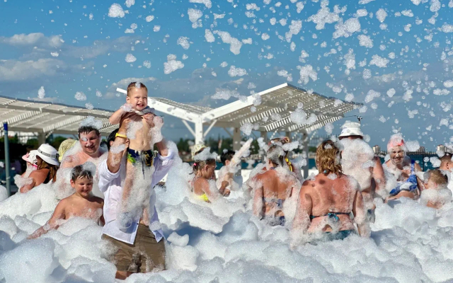 Zolotoj bereg(Evpatorija)