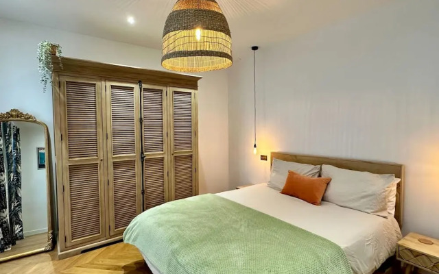Paradis Chic - Renovated 2 Bed Apt in Paris