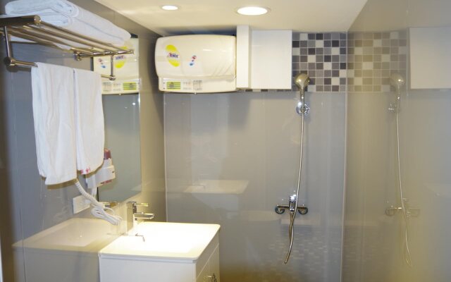 169 Xining Hostel