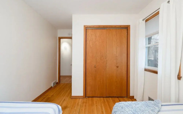 Linden Hills Retreat