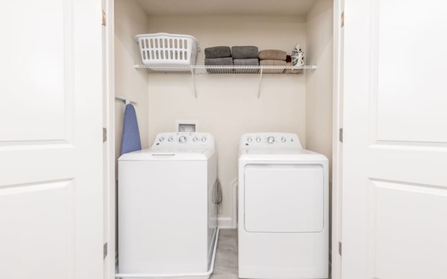 1662 Moonvalley Drive