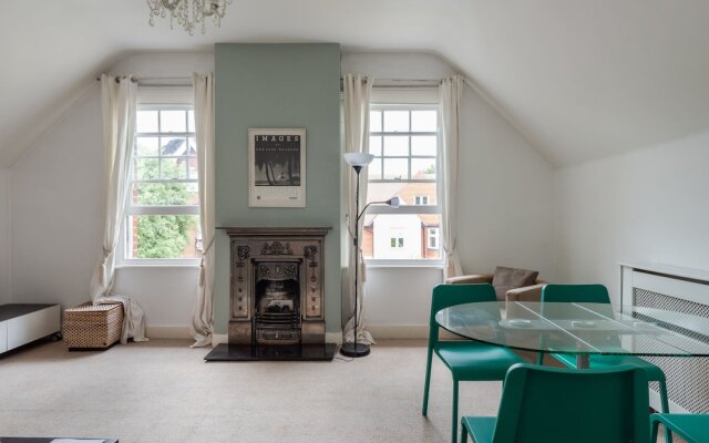 Bright 2Br Home In Wimbledon 4 Guests